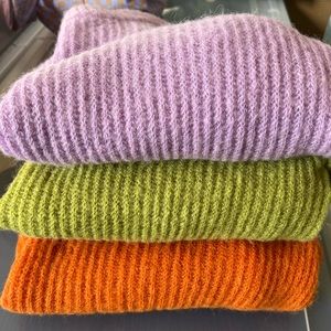 3 Everlane Alpaca Crew Sweaters XXS